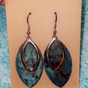 Emerald green leaf earrings
